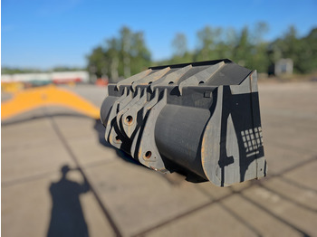 Новый Ковш для погрузчика Case 84513282: фото 2 Новый Ковш для погрузчика Case 84513282: фото 2