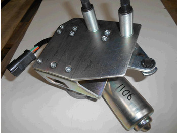 : фото в шапке страницы