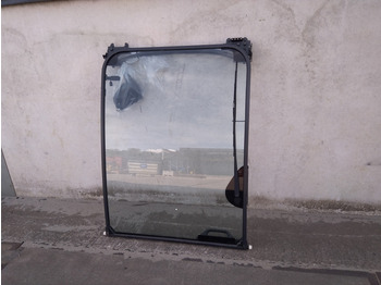 Стекло и запчасти HITACHI