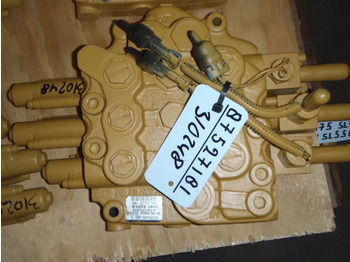 Гидравлический клапан NEW HOLLAND