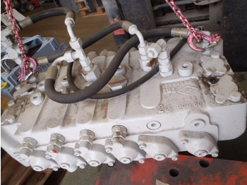 Гидравлический клапан NEW HOLLAND