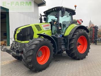 Трактор CLAAS Axion 810