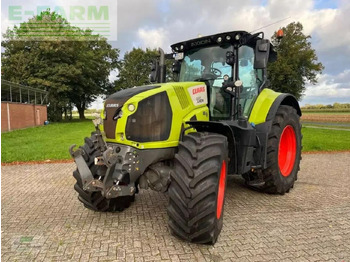 Трактор CLAAS Axion 830