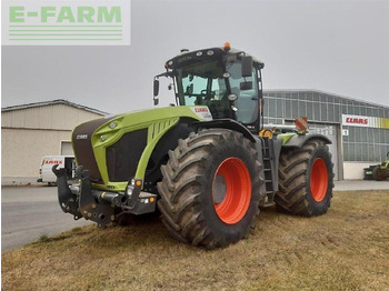 Трактор CLAAS Xerion 4000