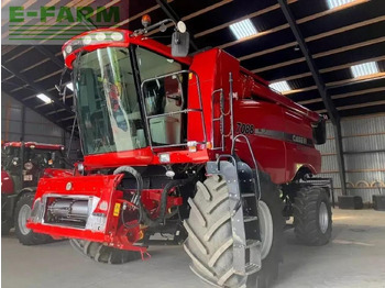 Зерноуборочный комбайн CASE IH