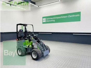 Мини-экскаватор GIANT