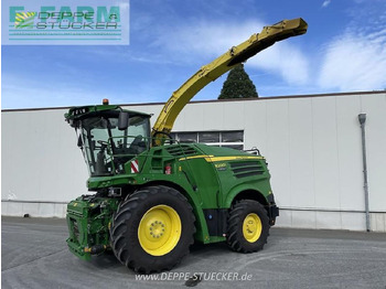Кормоуборочный комбайн JOHN DEERE 8200