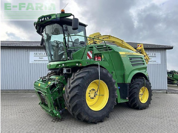 Кормоуборочный комбайн JOHN DEERE 8600