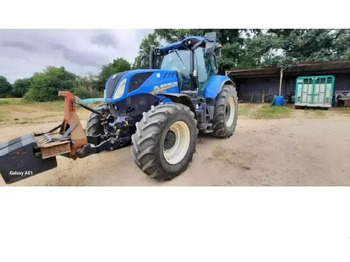Трактор NEW HOLLAND T7