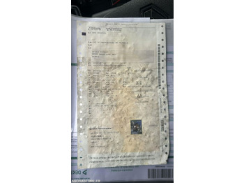 Грузовик с закрытым кузовом RENAULT