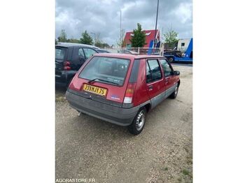 Хэтчбек Renault R5: фото 4 Хэтчбек Renault R5: фото 4