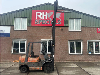 Вилочный погрузчик TOYOTA FDF 30