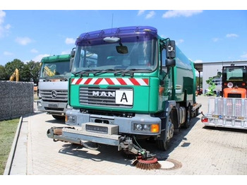 Подметально-уборочная машина MAN M2000