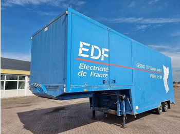 Полуприцеп-фургон Groenewegen Podiumtrailer: фото 2 Полуприцеп-фургон Groenewegen Podiumtrailer: фото 2