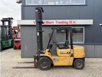 Дизельный погрузчик CATERPILLAR