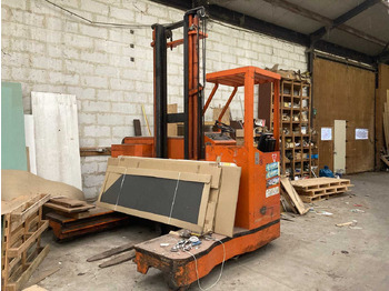 Вилочный погрузчик