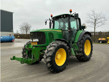 Трактор JOHN DEERE 6820