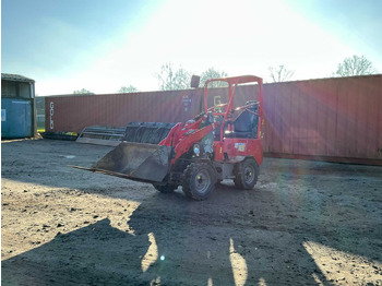 Колёсный погрузчик GIANT