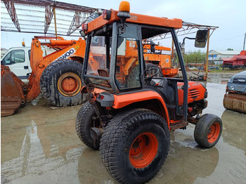 Трактор KUBOTA - STV40 - 4-WHEEL DRIVE TRACTOR: фото 2 Трактор KUBOTA - STV40 - 4-WHEEL DRIVE TRACTOR: фото 2