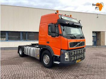 Тягач VOLVO FM12