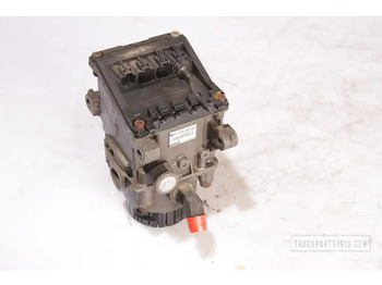 : фото в шапке страницы