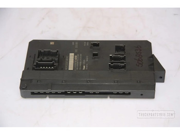 : фото в шапке страницы