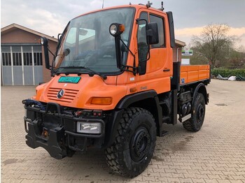 Грузовик бортовой/ Платформа UNIMOG U400