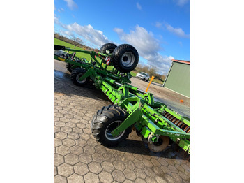 : фото в шапке страницы