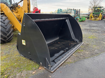 Фронтальный погрузчик для трактора BRESSEL UND LADE