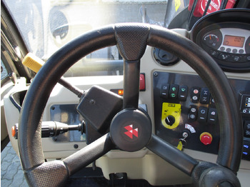 Погрузчик Massey Ferguson TH 7038 T4f: фото 3 Погрузчик Massey Ferguson TH 7038 T4f: фото 3