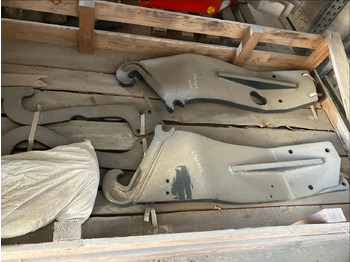 Фронтальный погрузчик для трактора STOLL