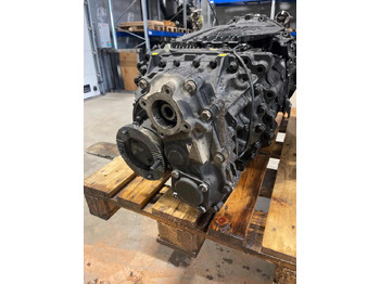 : фото в шапке страницы