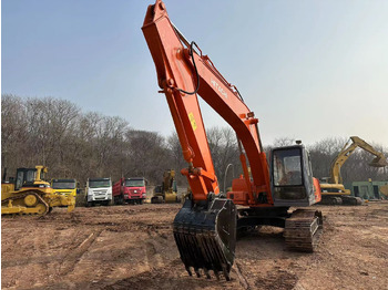 Экскаватор HITACHI EX200: фото 4 Экскаватор HITACHI EX200: фото 4