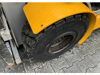 Газовый погрузчик Jungheinrich TFG430s: фото 2