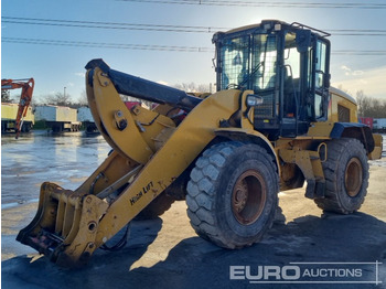 : фото в шапке страницы