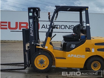 Вилочный погрузчик