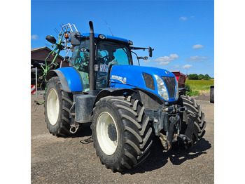 Трактор NEW HOLLAND T7.235