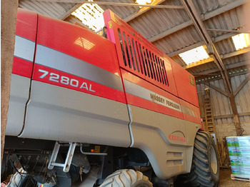 Зерноуборочный комбайн MASSEY FERGUSON