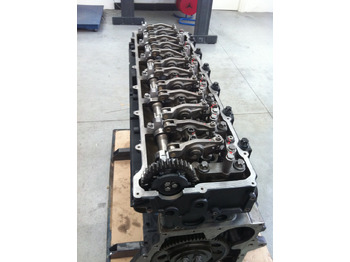 : фото в шапке страницы