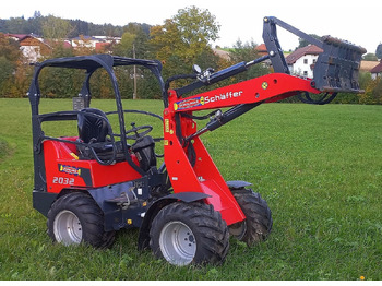 Компактный фронтальный погрузчик SCHÄFFER