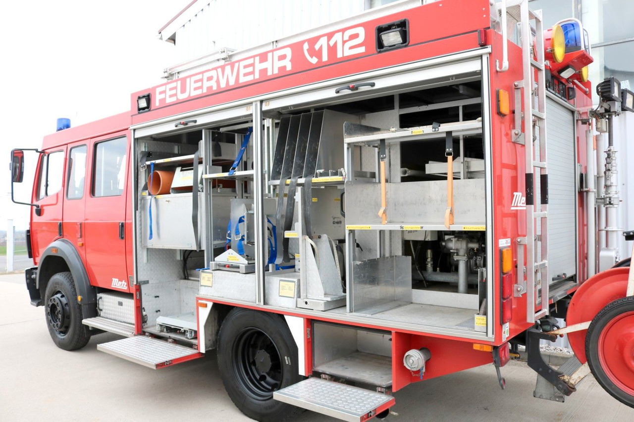 Mercedes-Benz SK 1224 4x4 DOKA + Lichtmast nur org. 22400 km - Грузовик: фото 3 Mercedes-Benz SK 1224 4x4 DOKA + Lichtmast nur org. 22400 km - Грузовик: фото 3