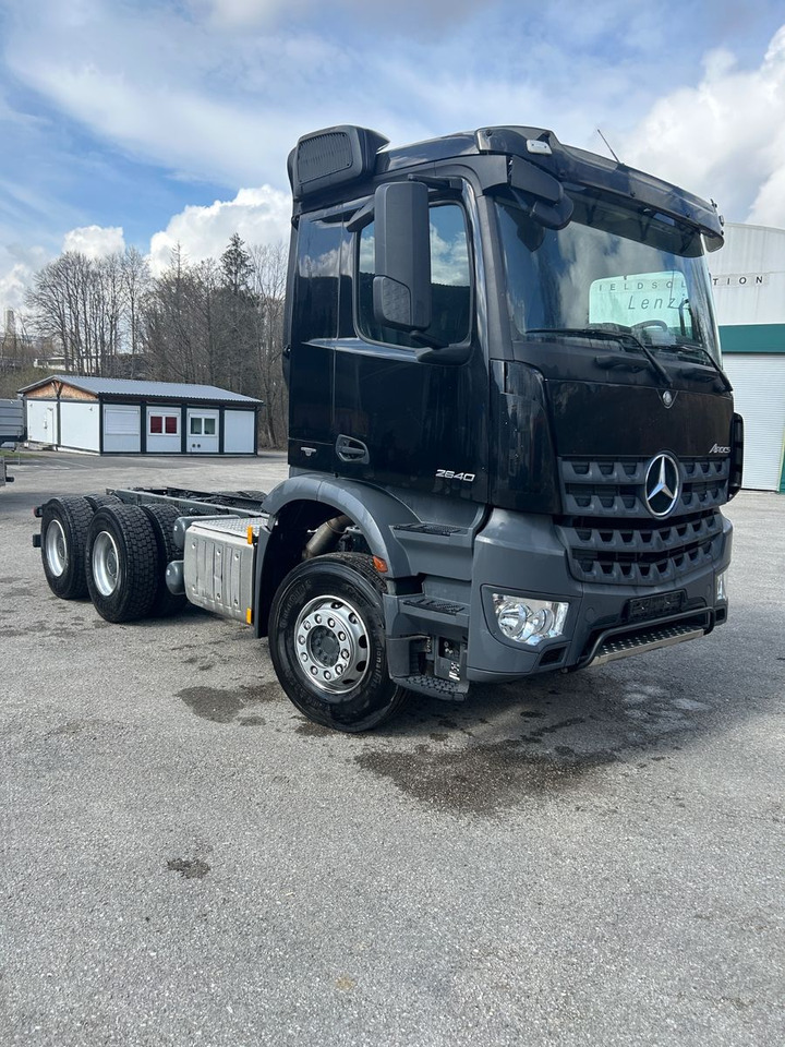 Mercedes-Benz Arocs 26.40 6x4 Kipperfahrgestell BB - Грузовик-шасси: фото 5 Mercedes-Benz Arocs 26.40 6x4 Kipperfahrgestell BB - Грузовик-шасси: фото 5