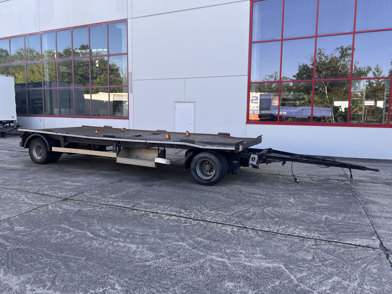 Dinkel DAC 18000 2 Achs Kombi- Anhänger für Abroll- oder Absetzmulden oder Tieflader - Прицеп бортовой/ Платформа: фото 1 Dinkel DAC 18000 2 Achs Kombi- Anhänger für Abroll- oder Absetzmulden oder Tieflader - Прицеп бортовой/ Платформа: фото 1