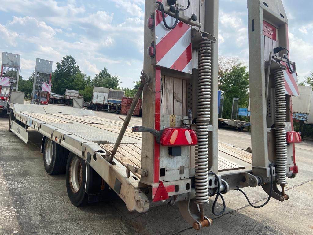 Goldhofer t3 3 Achs Tiefladeranhänger - Низкорамный прицеп: фото 4 Goldhofer t3 3 Achs Tiefladeranhänger - Низкорамный прицеп: фото 4