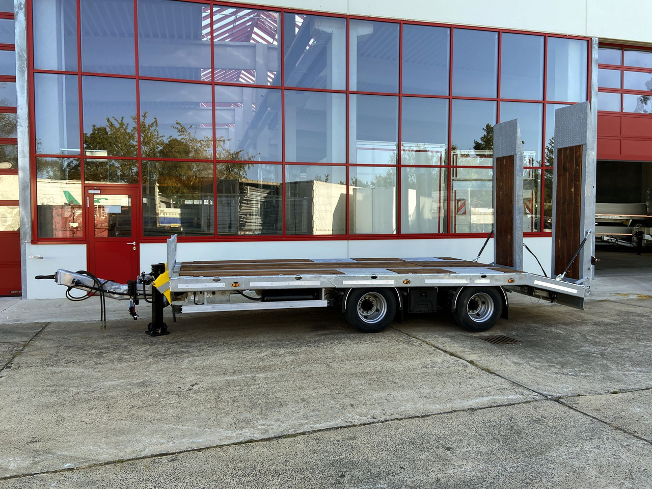 Möslein TT21-6,5 hydr 21 t Tandemtieflader, hydr. Rampen, NEU - Низкорамный прицеп: фото 5 Möslein TT21-6,5 hydr 21 t Tandemtieflader, hydr. Rampen, NEU - Низкорамный прицеп: фото 5