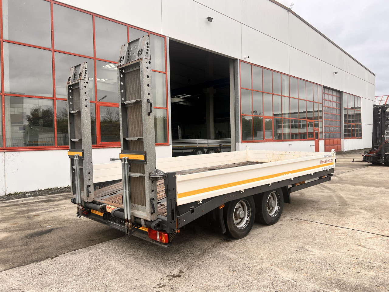 Möslein TTS 11 Schwebheim Tandemtieflader - Низкорамный прицеп: фото 4 Möslein TTS 11 Schwebheim Tandemtieflader - Низкорамный прицеп: фото 4