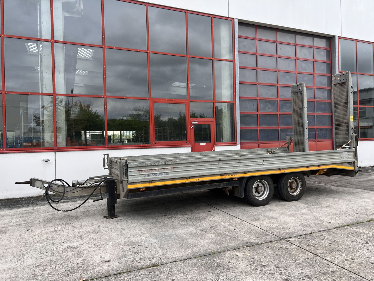 Möslein TTS 13 Schwebheim 13 t Tandemtieflader - Низкорамный прицеп: фото 1 Möslein TTS 13 Schwebheim 13 t Tandemtieflader - Низкорамный прицеп: фото 1