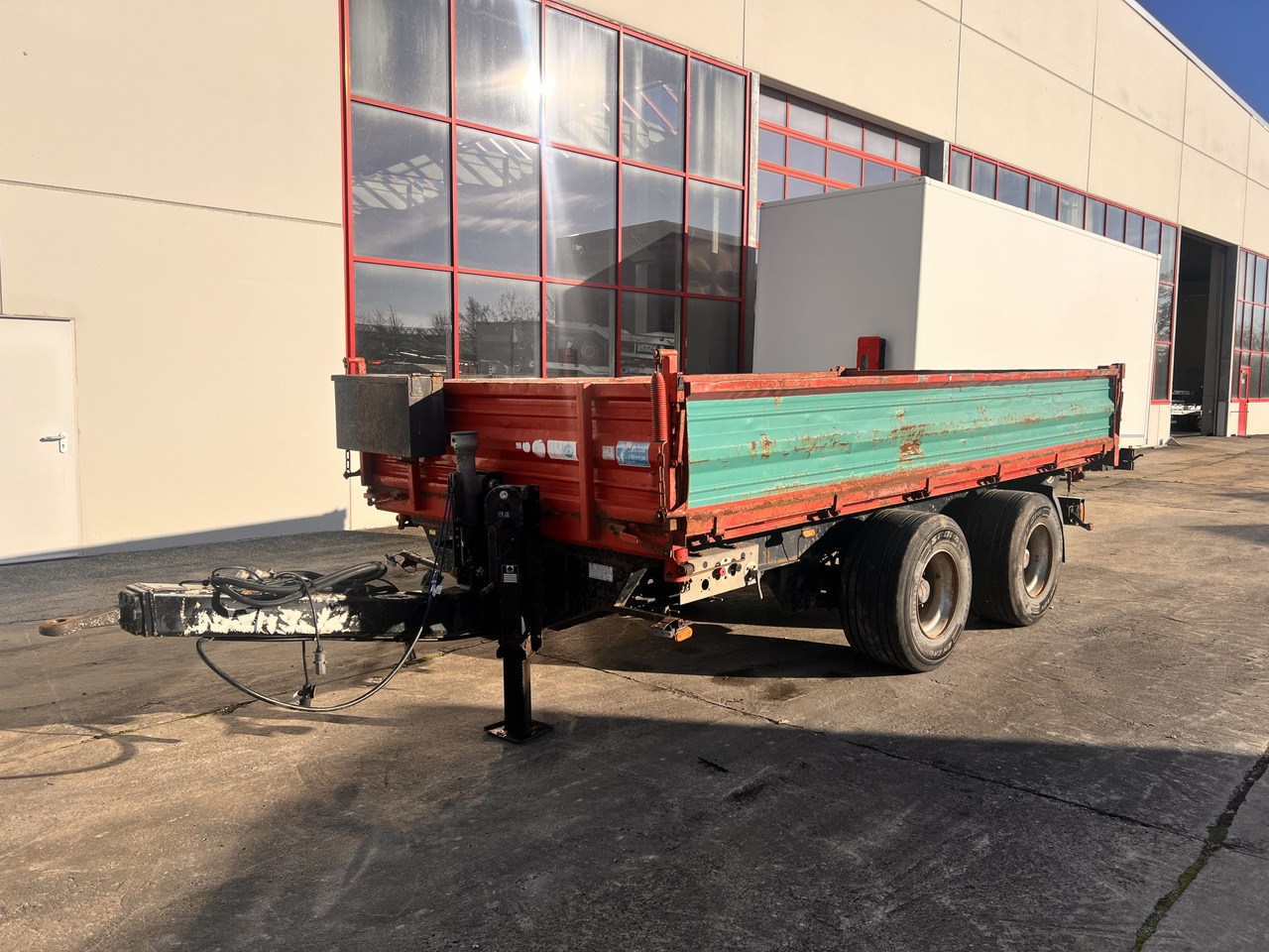 Obermaier OS2-TD190A 19 t Tandemkipper- Tieflader, Breitbereifung - Самосвальный прицеп: фото 4 Obermaier OS2-TD190A 19 t Tandemkipper- Tieflader, Breitbereifung - Самосвальный прицеп: фото 4