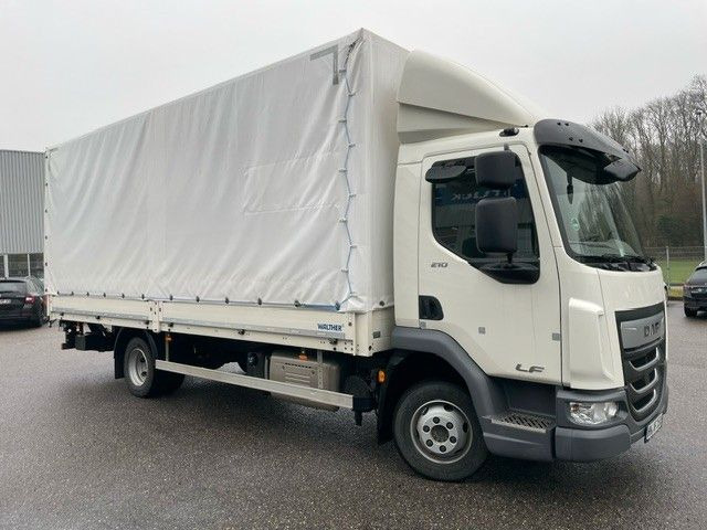 DAF FA LF 210 8t Pritsche/Plane+LBW DAF FA LF 210 8t Pritsche/Plane+LBW - Тентованный грузовик: фото 1 DAF FA LF 210 8t Pritsche/Plane+LBW DAF FA LF 210 8t Pritsche/Plane+LBW - Тентованный грузовик: фото 1