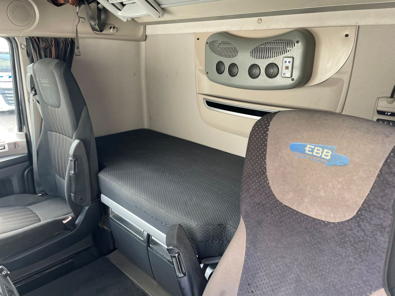 Лесовоз, Автоманипулятор DAF FAT XF 530 SSC, Holztransport, Greifer mit Säge: фото 8 Лесовоз, Автоманипулятор DAF FAT XF 530 SSC, Holztransport, Greifer mit Säge: фото 8